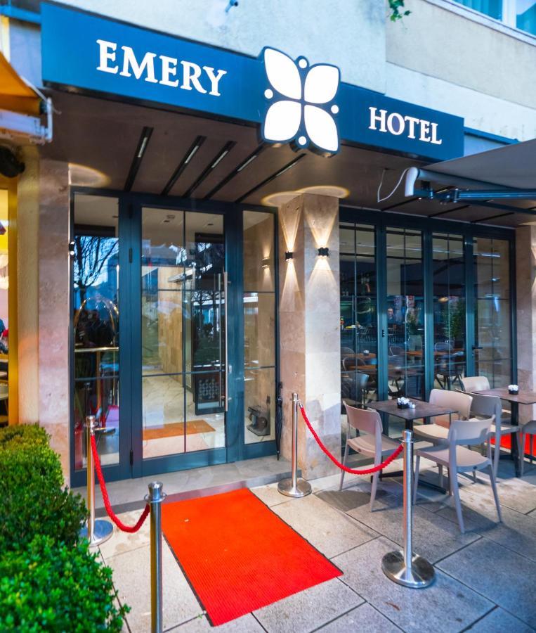 פרישטינה Emery Hotel מראה חיצוני תמונה