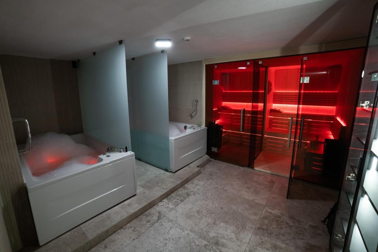 פרישטינה Emery Hotel מראה חיצוני תמונה