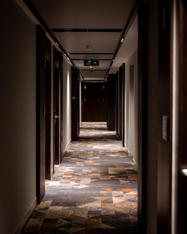 פרישטינה Emery Hotel מראה חיצוני תמונה